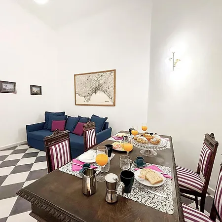 Quid Juris 28 - Santa Lucia Apartment Naples Exterior photo